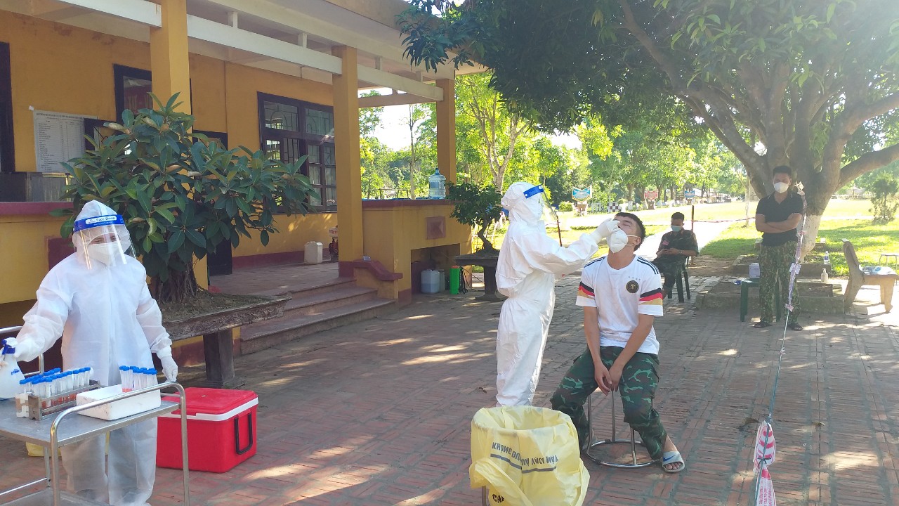 Thư gửi con gái đầu lòng từ khu cách ly 